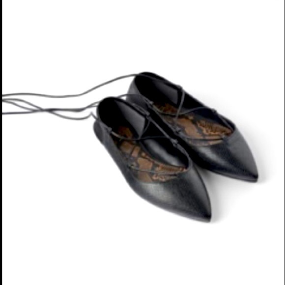 Zara black flat shoes - Picture 1 of 3